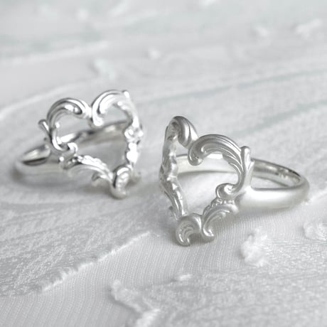 ［SV925］rocaille open heart ring