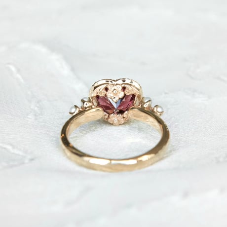 lady pearl heart ring