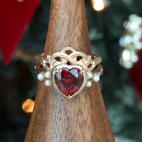 lady pearl heart ring