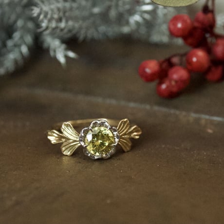 romantic bloom sphene ring
