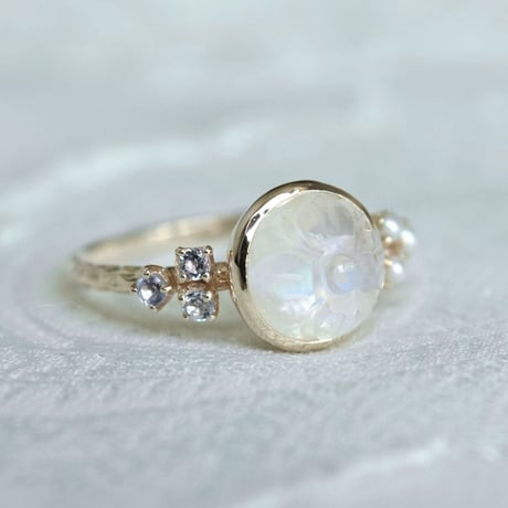hydrangea labradorite ring