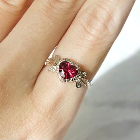 admired heart ring -M-