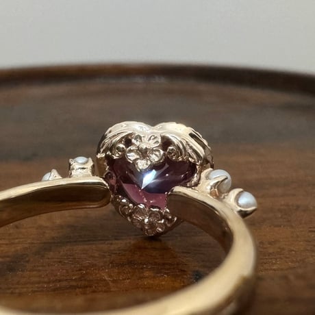 lady pearl heart ring