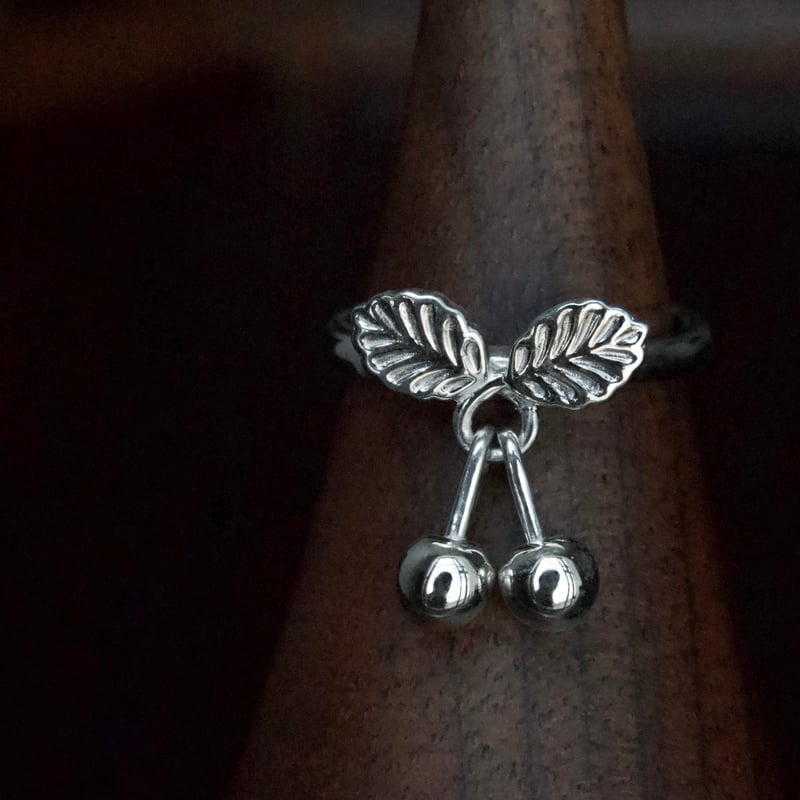 SV925］cherry branch ring | gisele