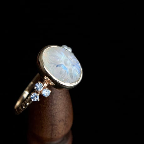 hydrangea labradorite ring