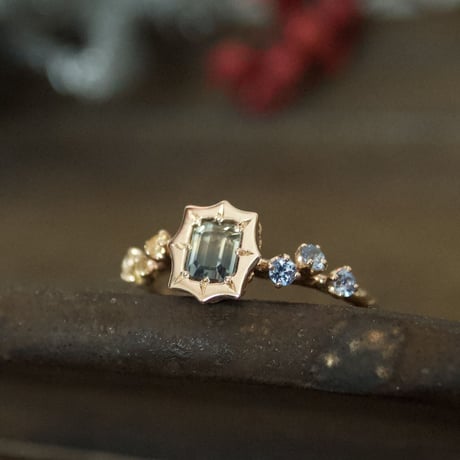 glint star bi-color sapphire ring