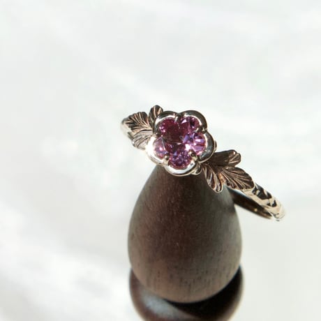 flower garnet ring -M-