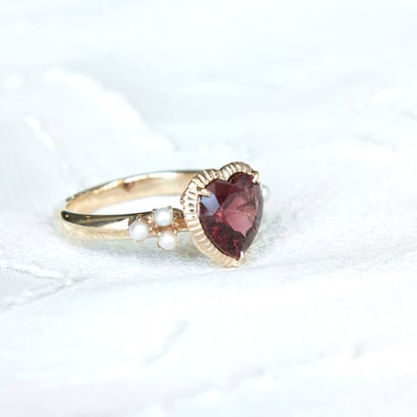 lady pearl heart ring