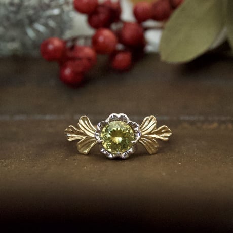 romantic bloom sphene ring