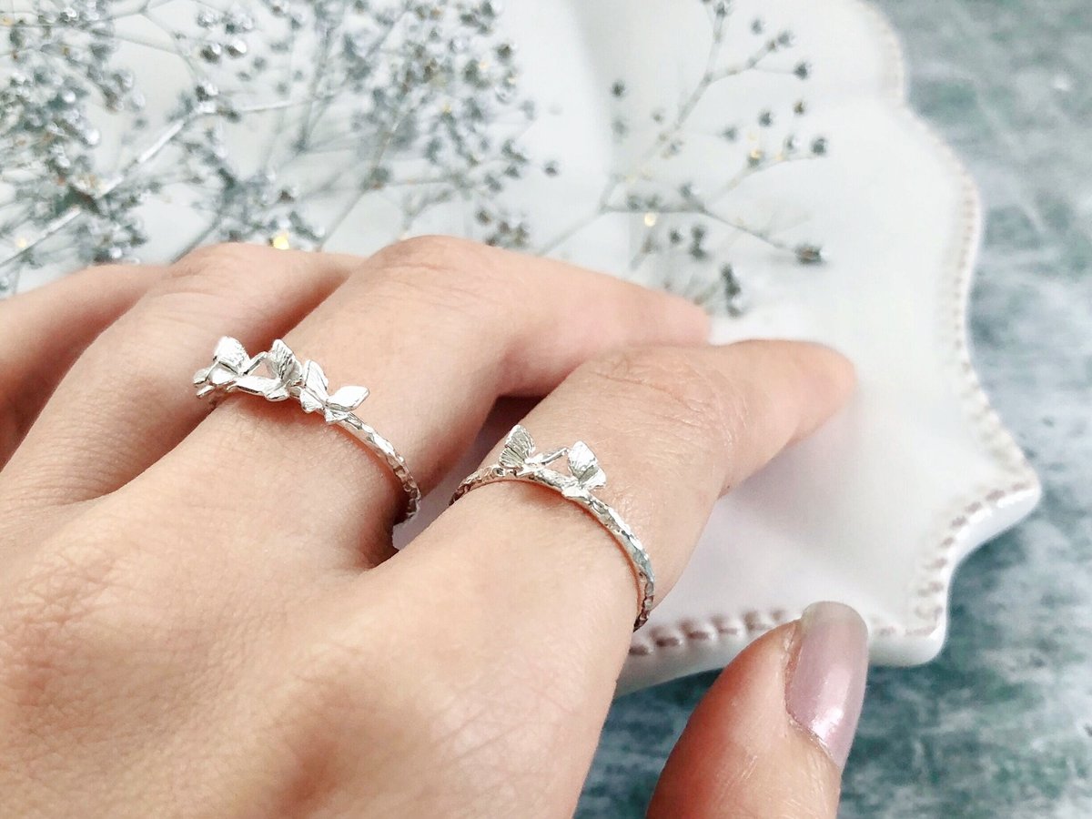 指輪・リング FOURCOMMA BUTTERFLY SV RING SV925］petite butterfly dance ring | gisele