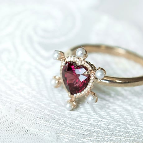 lady pearl heart ring