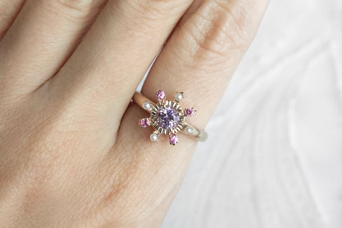 シルキーラベンダースピネル　ダイヤモンド　K18リング lady in bloom spinel ring | gisele