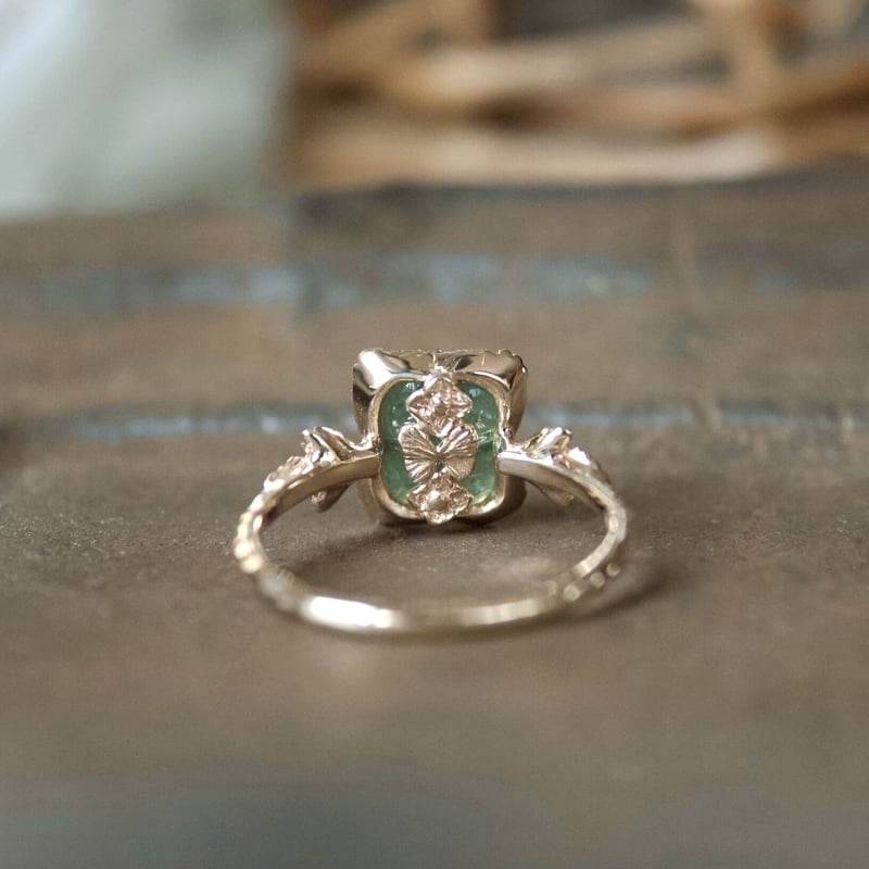 オジュール プレナイト&ペトロトルマリン flower carving ring