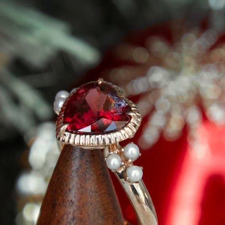 lady pearl heart ring