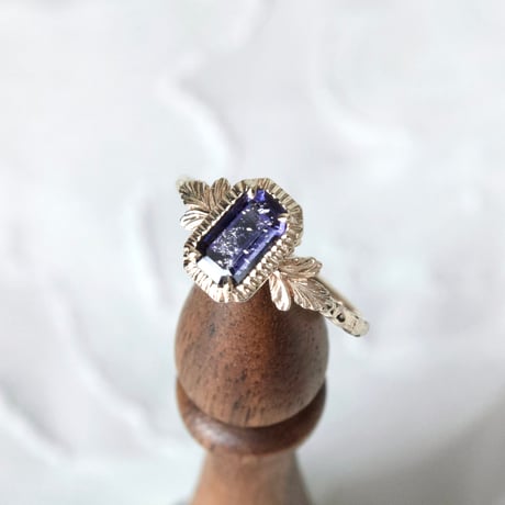 germinating iolite sunstone ring -S-