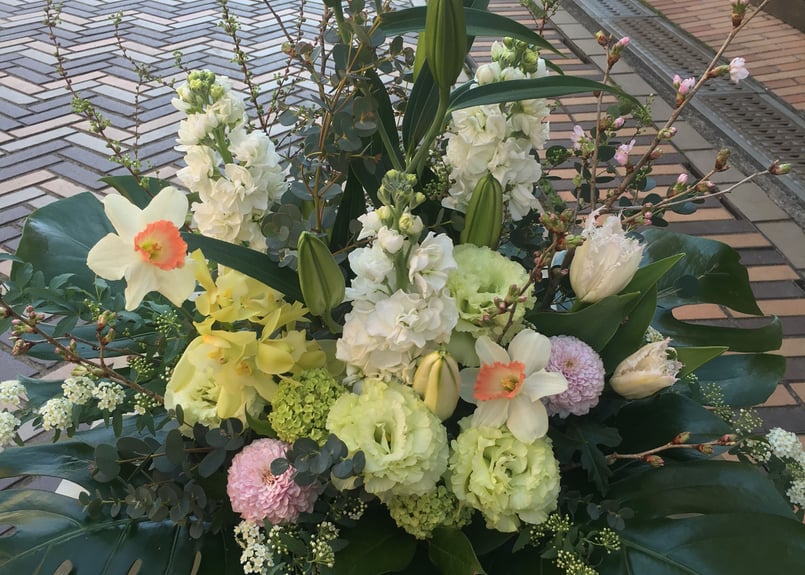 季節のフラワーアレンジメント | flower.gift.shop.yuu