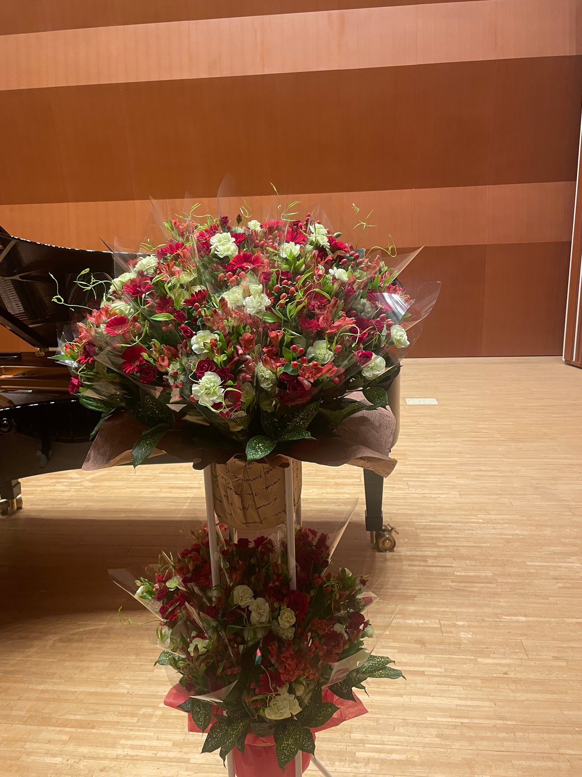 スタンド花(個別包装) | flower.gift.shop.yuu