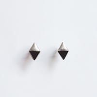 rhombic two‐tone  pierce/earring metal × black