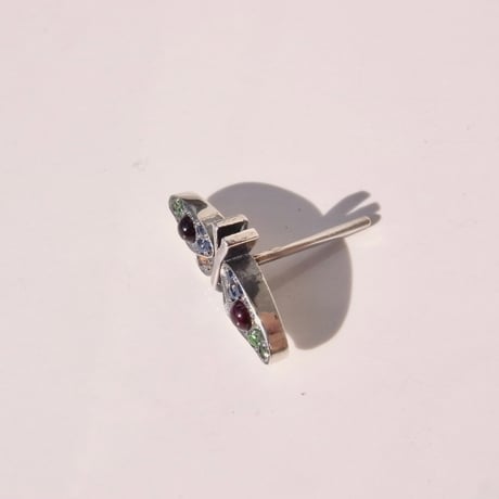蛾(No.07)のピアス