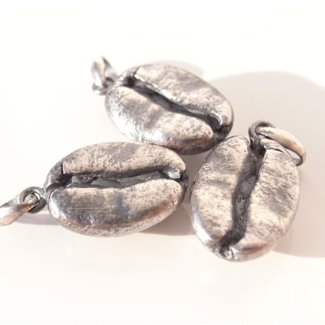coffee addict necklace!!