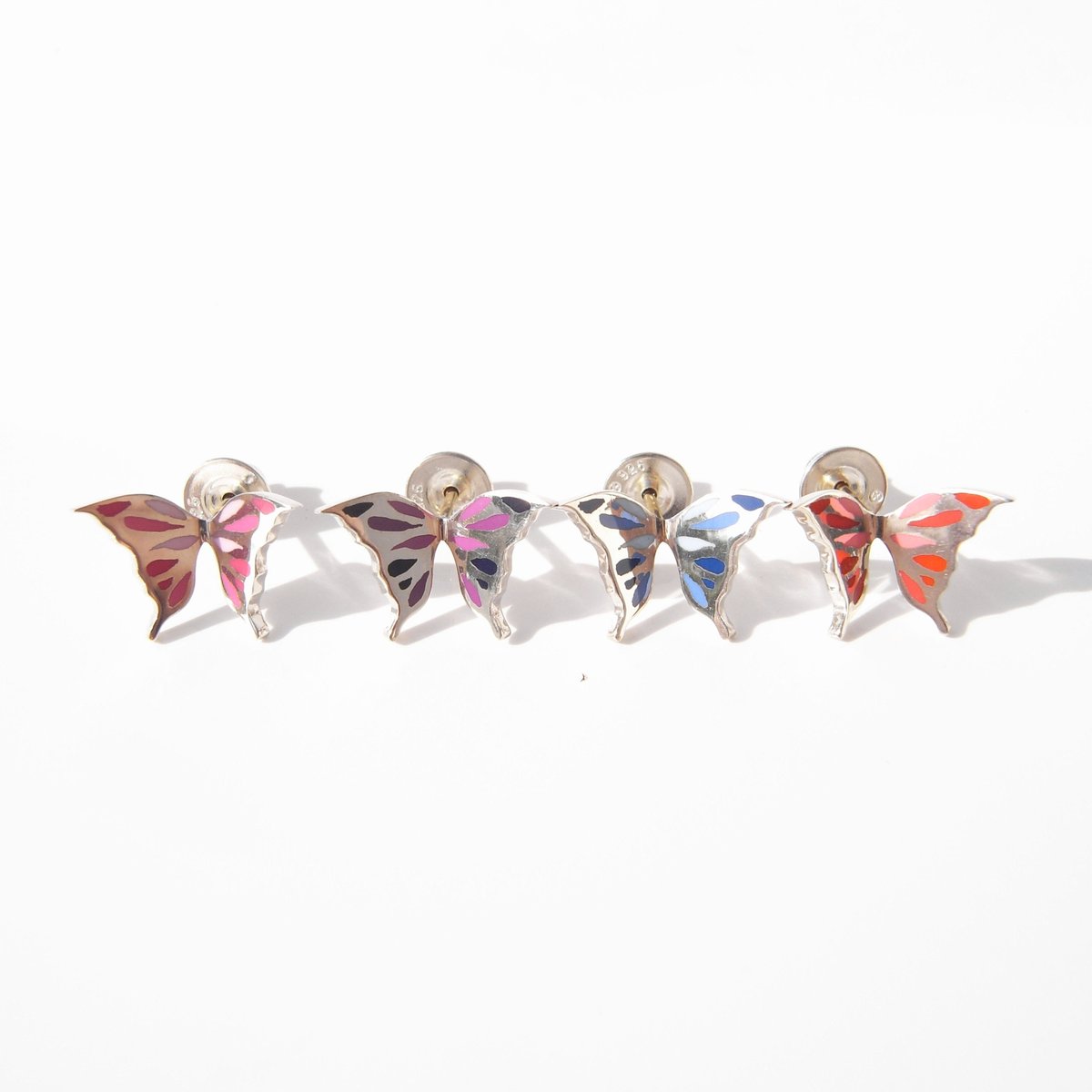 CHIEKO+ butterfly pierce シルバー ¥17,600 Butterfly Cartilage Piercing 925 Sterling Silver | Musemond