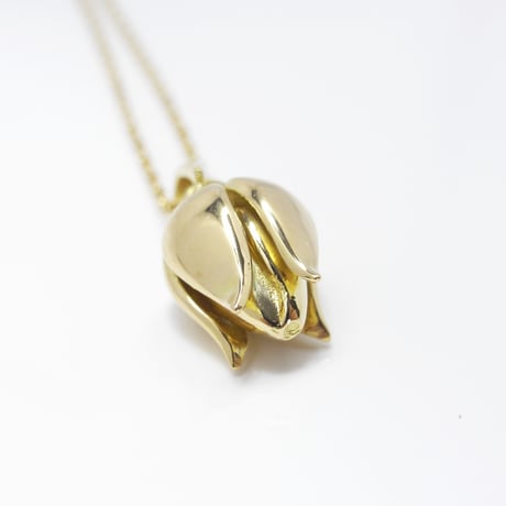 鈴木荘に咲く薔薇の蕾 necklace | G-series