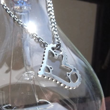 33T「open heart」chainring necklace