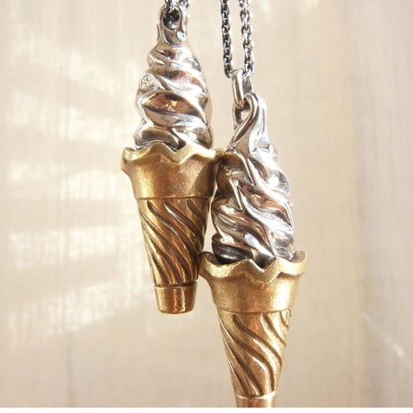 「ソフトクリーム」necklace