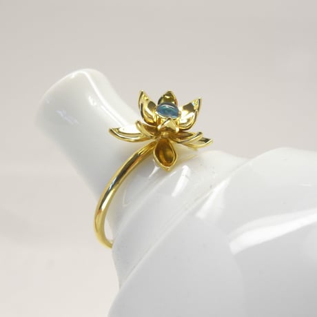 Garden-hasu-Ring | blue topaz