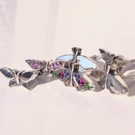 蝶(No.06 & No.07)のピアス
