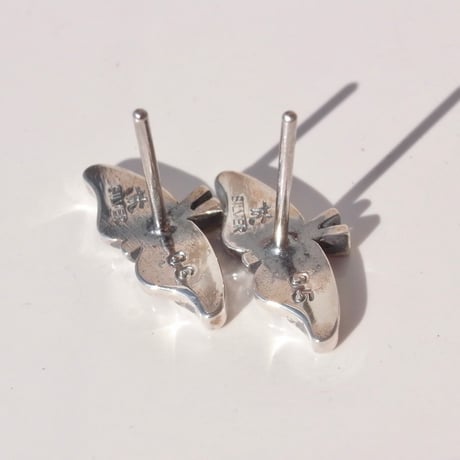蛾(No.05 & No.06)のピアス