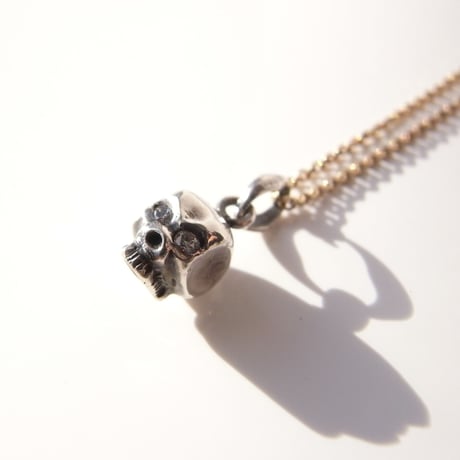 baby skull necklace | dia