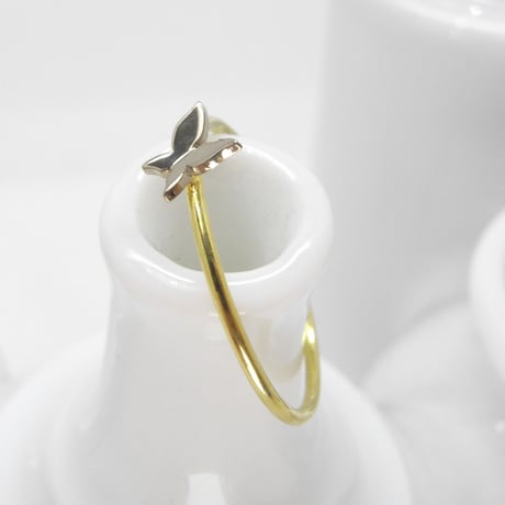 sottile - small butterfly ring