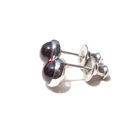 Candy pierce | garnet