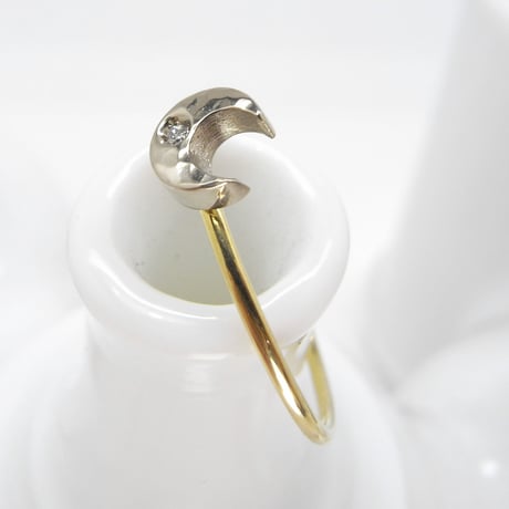 sottile  little moon!! ring