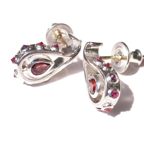 Paisley pierce!! (large) | sv