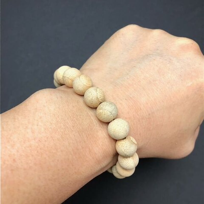 楠の木数珠ブレスレット | THESEUS & REST STORE 楠の木数珠ブレスレット | THESEUS & REST STORE