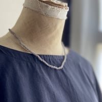 ［9／10まで最終の受付です/予約販売/数量限定］hand knitting  short  necklace/gray