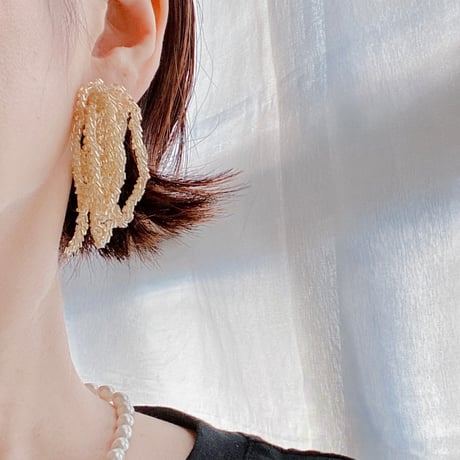 meteore / champagne gold /pierce  or  earring