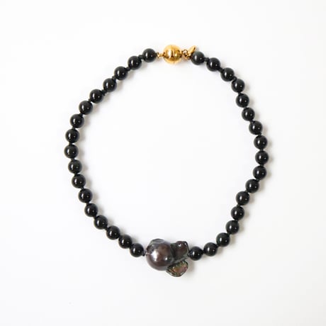 ONYX baroque-pearl necklace /022023