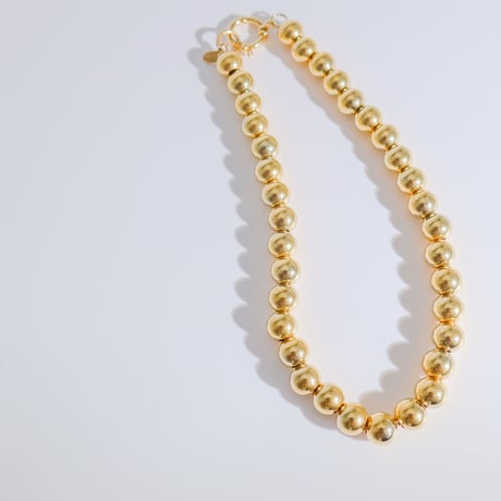 Gold ball necklace/021022