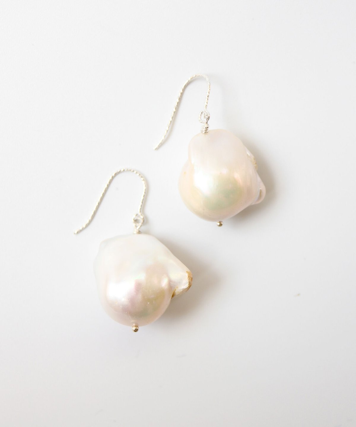 オイスターバロックパールピアス/021091 | TUWAKRIM オイスターバロックパールピアス/021091 | TUWAKRIM