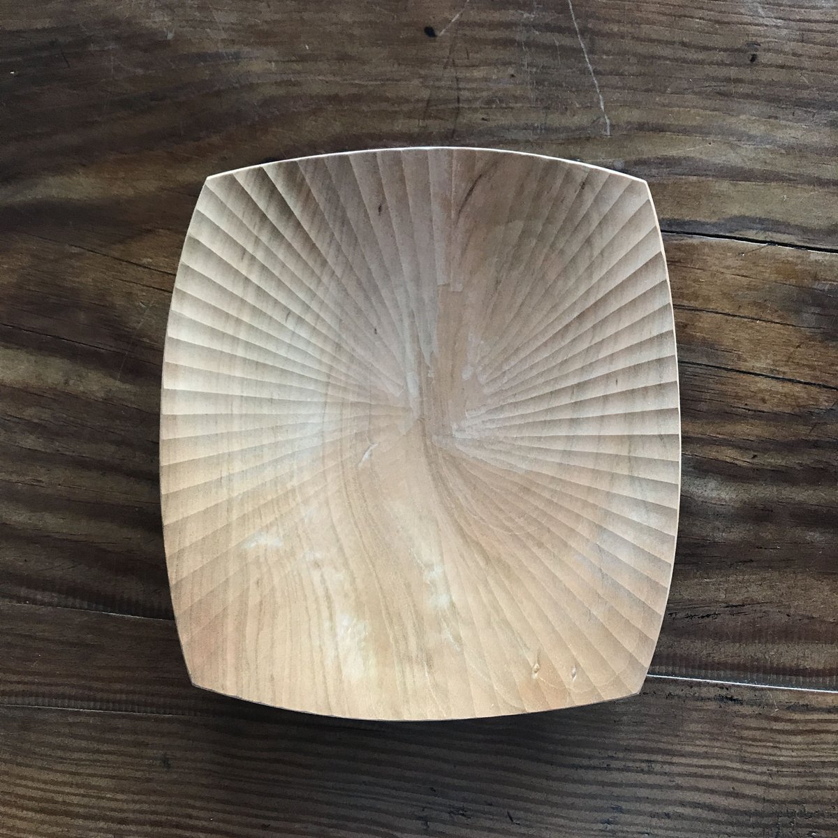 大久保ハウス木工舎 ／ パン皿 | 栞日