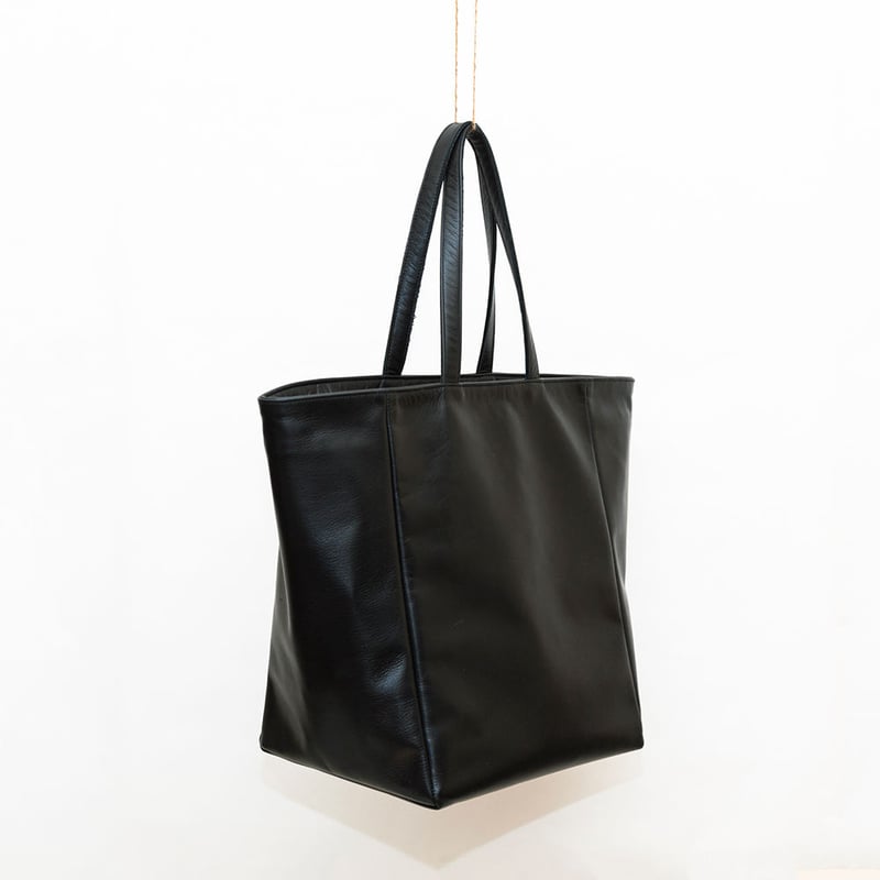 Tunnel bag 【トートバッグ】 | E. イードット Tunnel bag 【トートバッグ】 | E. イードット