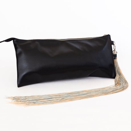 tail tale clutch bag (leather)black#04【クラッチバッグ】