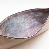 tail tale clutch bag (leather)beige#04【クラッチバッグ】