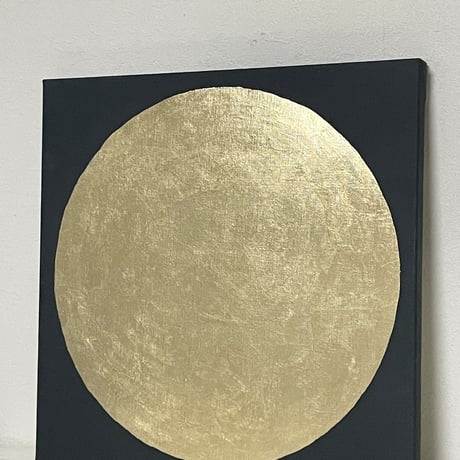 焦茶に金の月　46