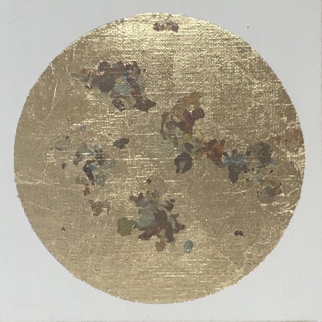 月　金に青色