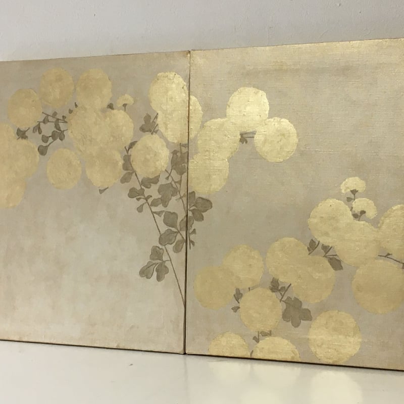 真作/加藤美代三/菊図/花図/横物/金彩/掛軸☆宝船☆AI-658 真作/加藤美代三/菊図/花図/横物/金彩/掛軸☆宝船
