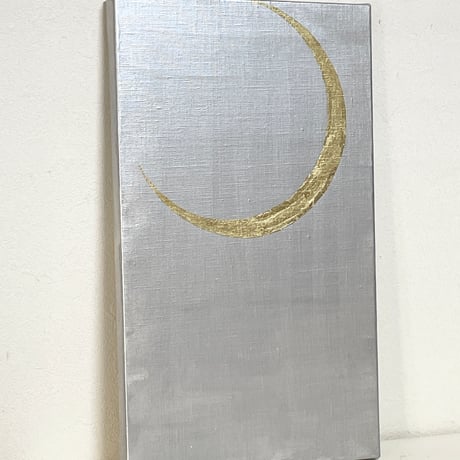 金の三日月